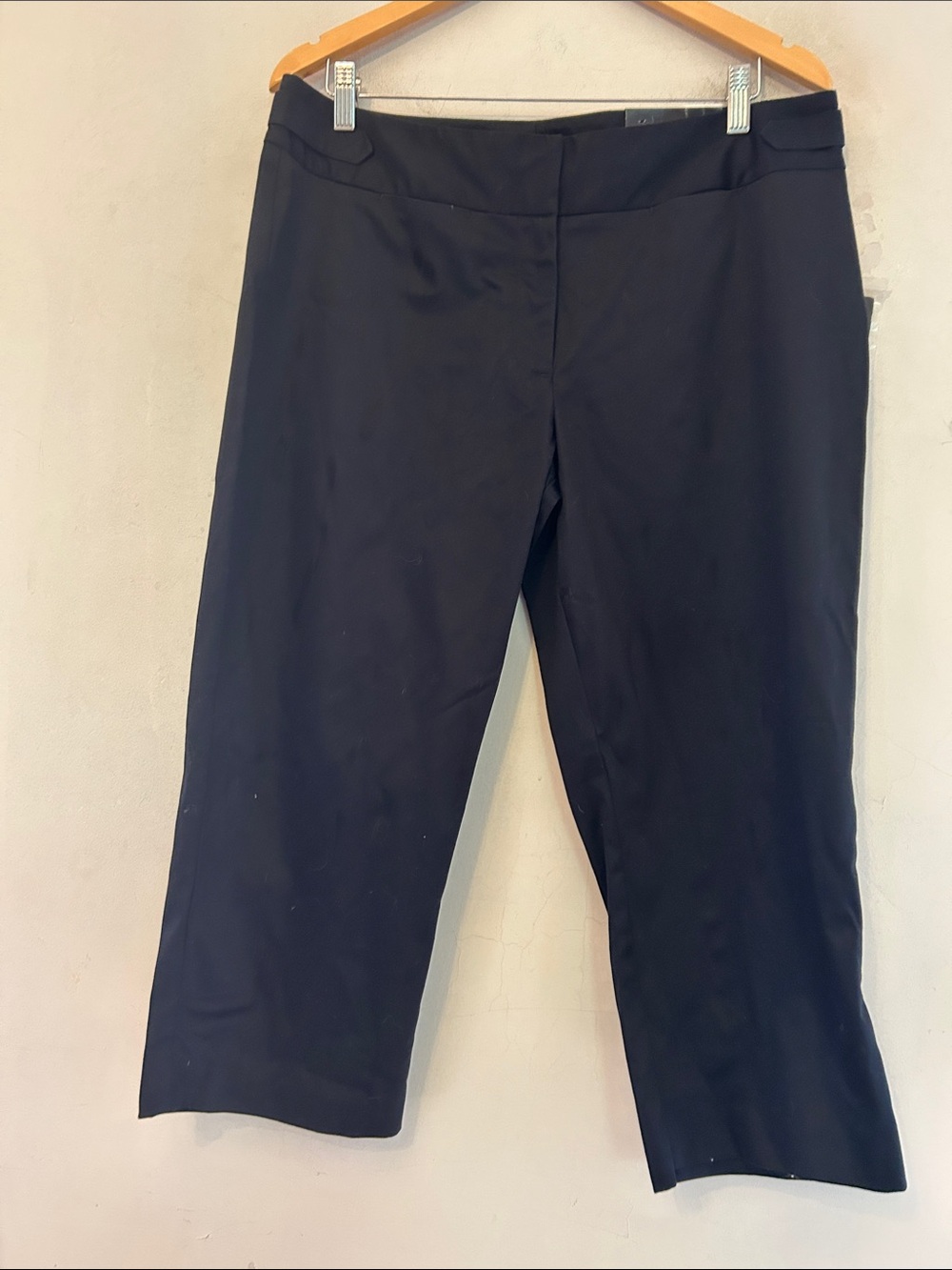 Worthington Black Women's Cropped Pants Size 14 NWT